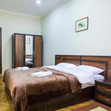 Hotel Cattaleya Batumi Exterior photo