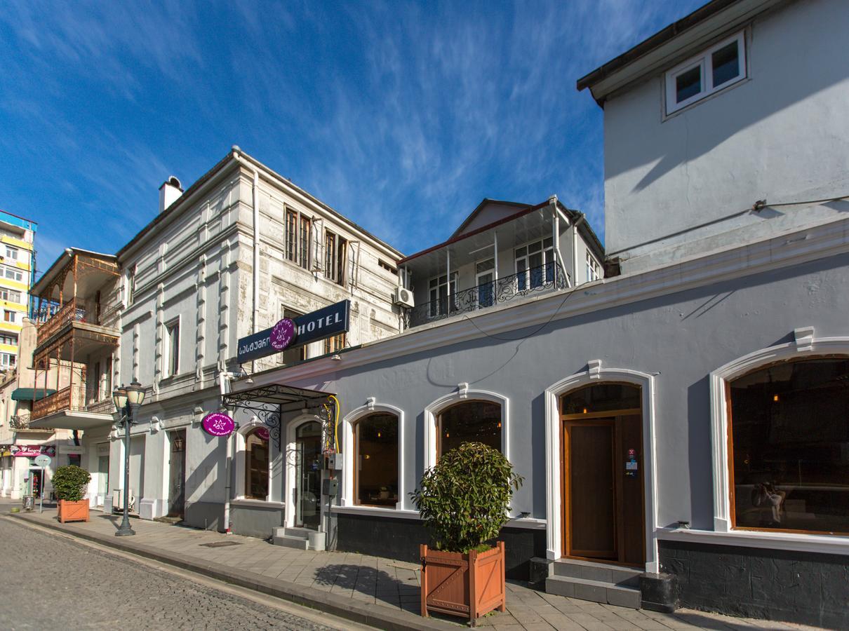 Hotel Cattaleya Batumi Exterior photo
